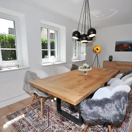 Ferienhaus Ferienhaus Südstrand-Zeit